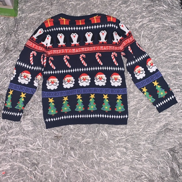Christmas sweater from H&M! Llike new condition. - Picture 2 of 4